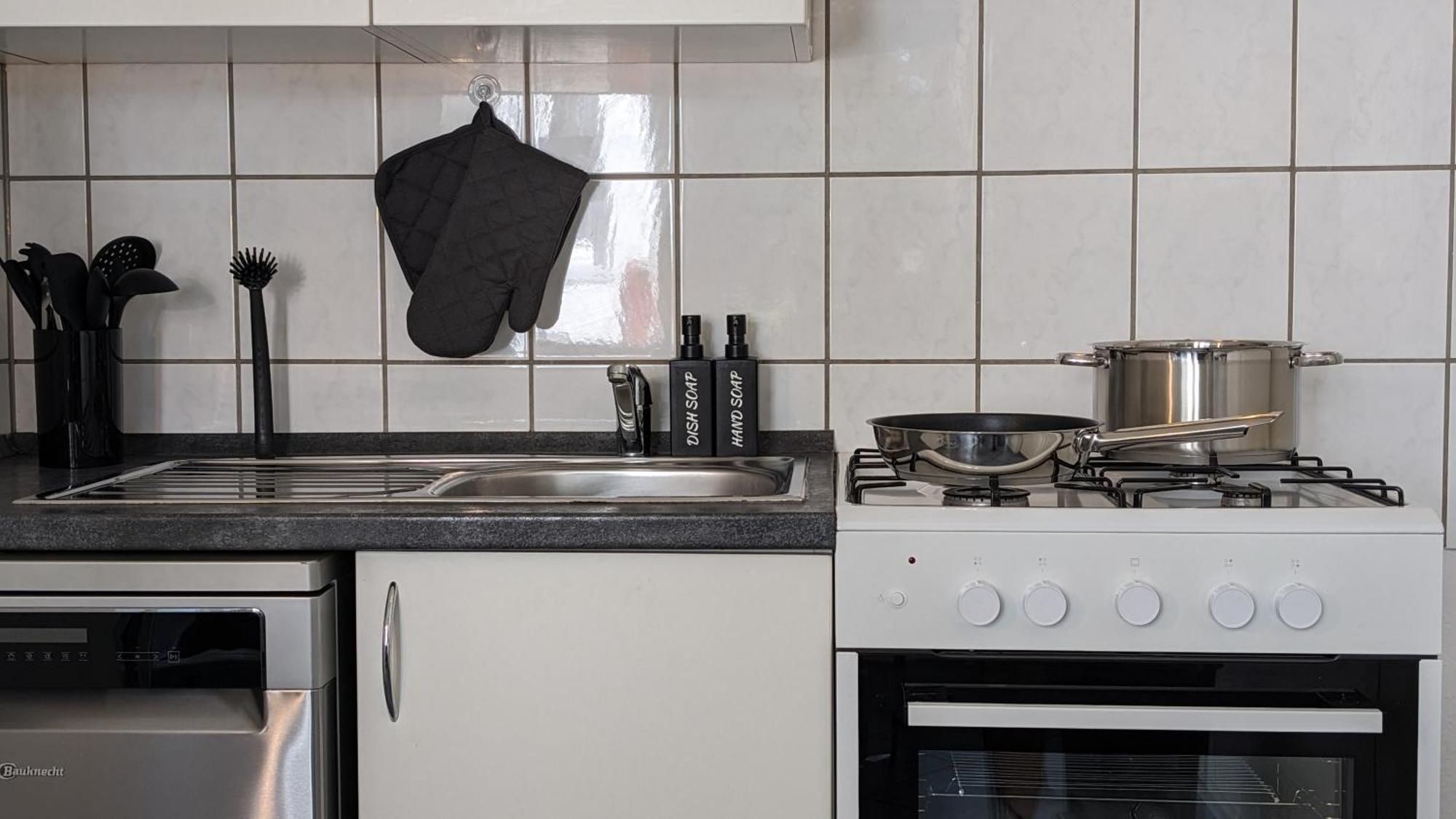 Tt Living Apartments Bonitas & Divinitas I 2 Schlafzimmer I Kueche I Vollbad I Waschmaschine Rellingen Luaran gambar