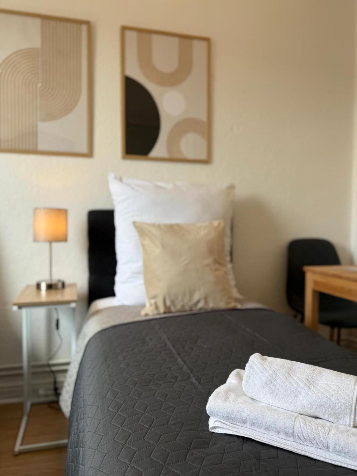Tt Living Apartments Bonitas & Divinitas I 2 Schlafzimmer I Kueche I Vollbad I Waschmaschine Rellingen Luaran gambar